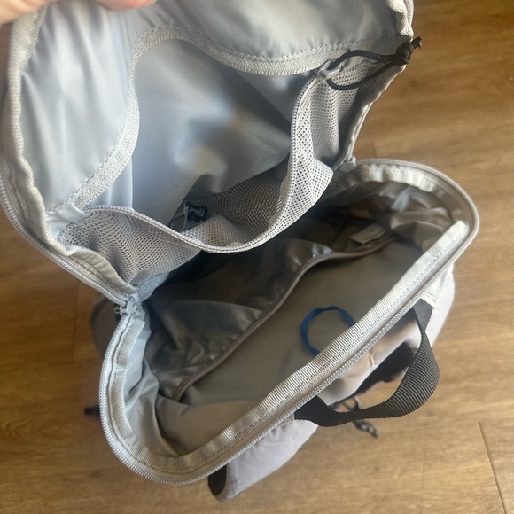 Camelback backpack - Picture 7 of 7